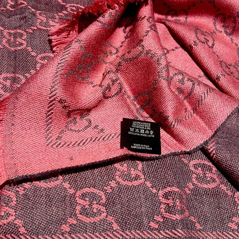 Gucci Pink and Gray Scarf with Monogram Pattern 19x72